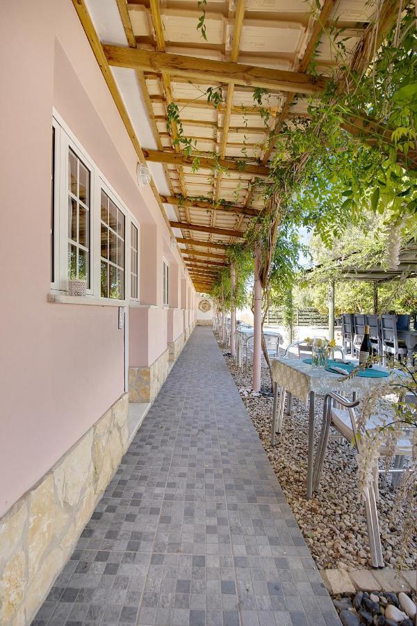 Quinta Aida Cottage And B&B Suites Lagoa  Eksteriør billede